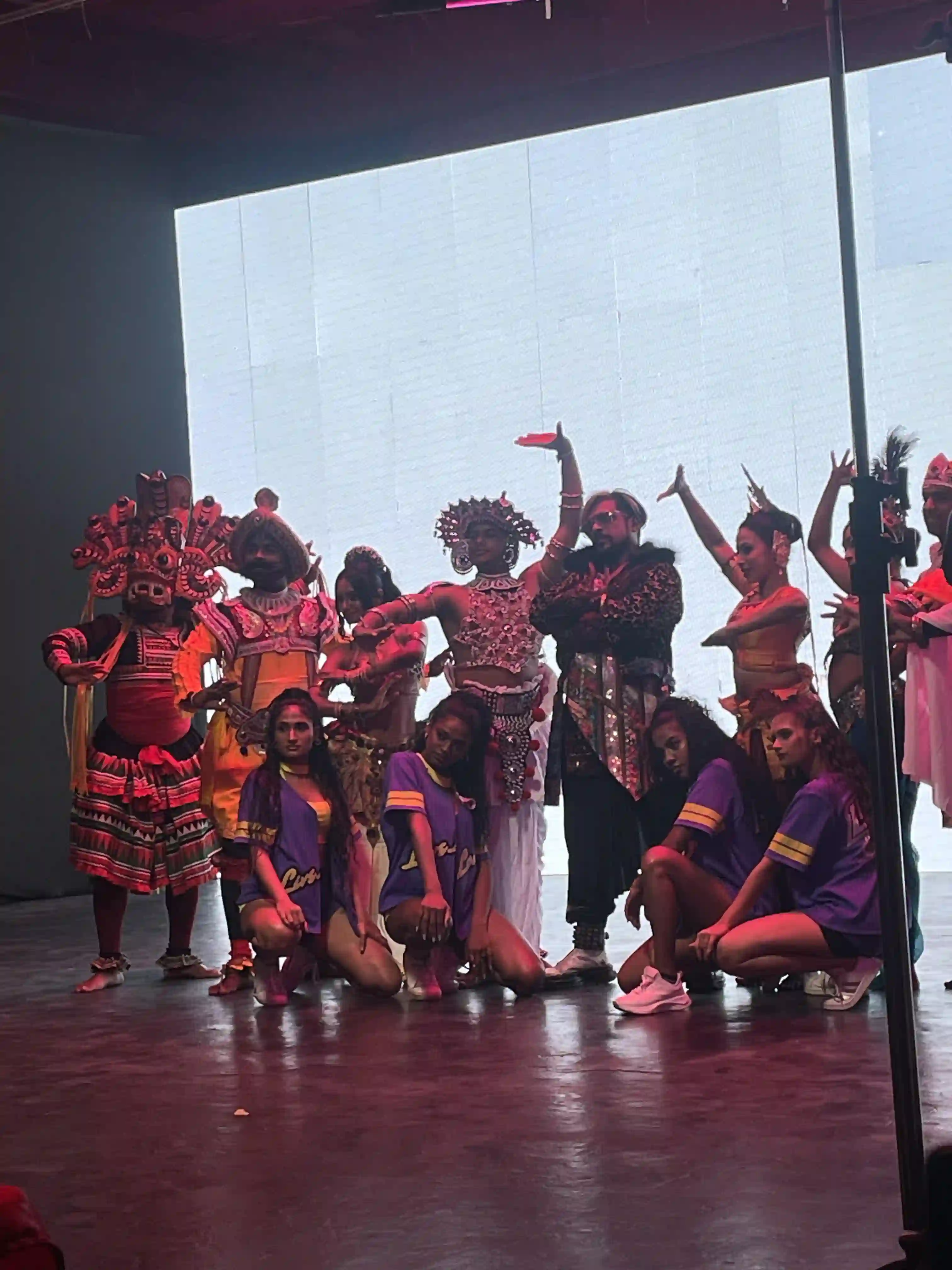 Sadde Music Video
